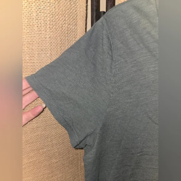 LOFT Vintage Soft Women's Green Top With Pocket Size Large - Picture 4 of 10